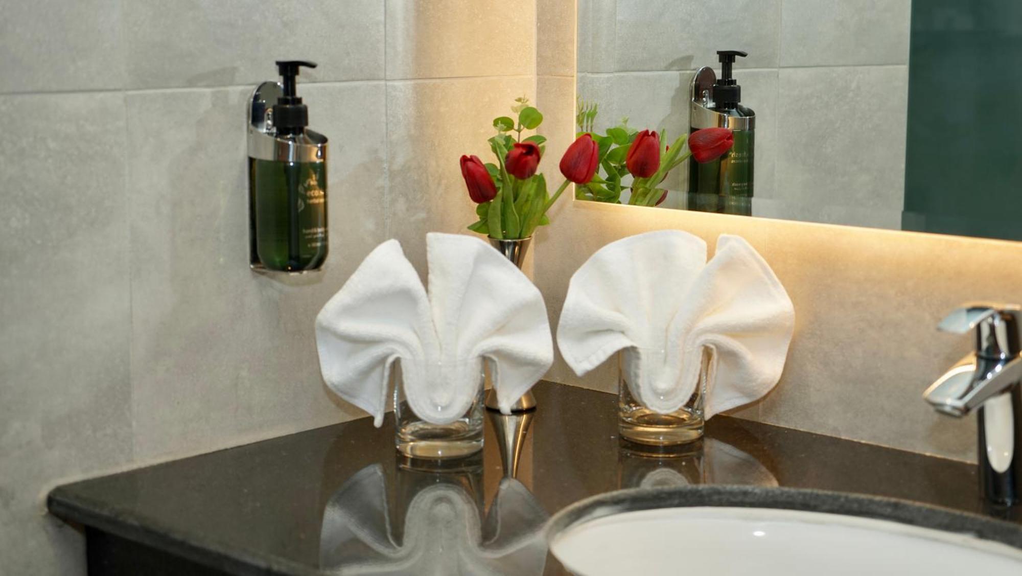Kyriad Hotel Салала Экстерьер фото