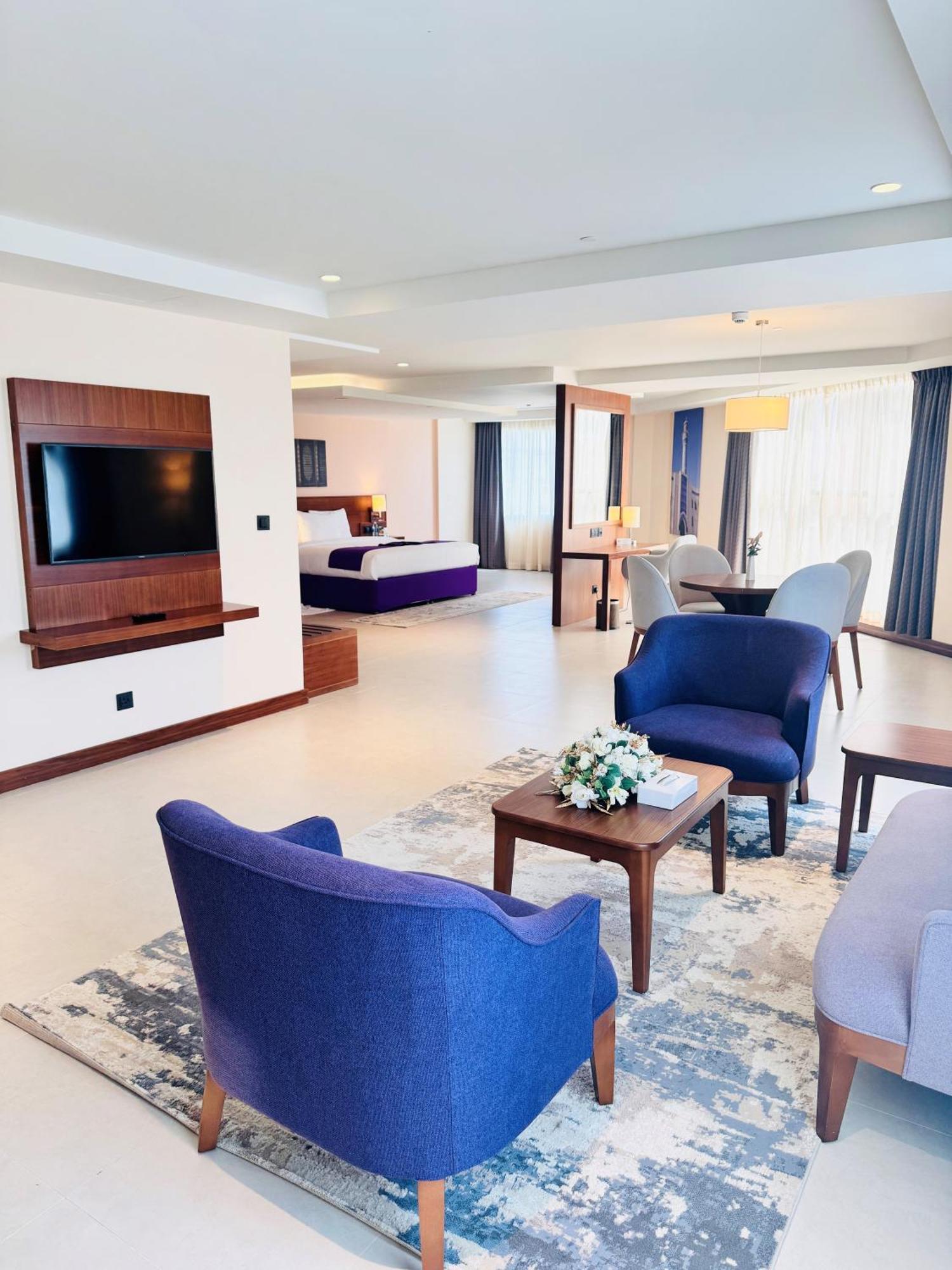 Kyriad Hotel Салала Экстерьер фото