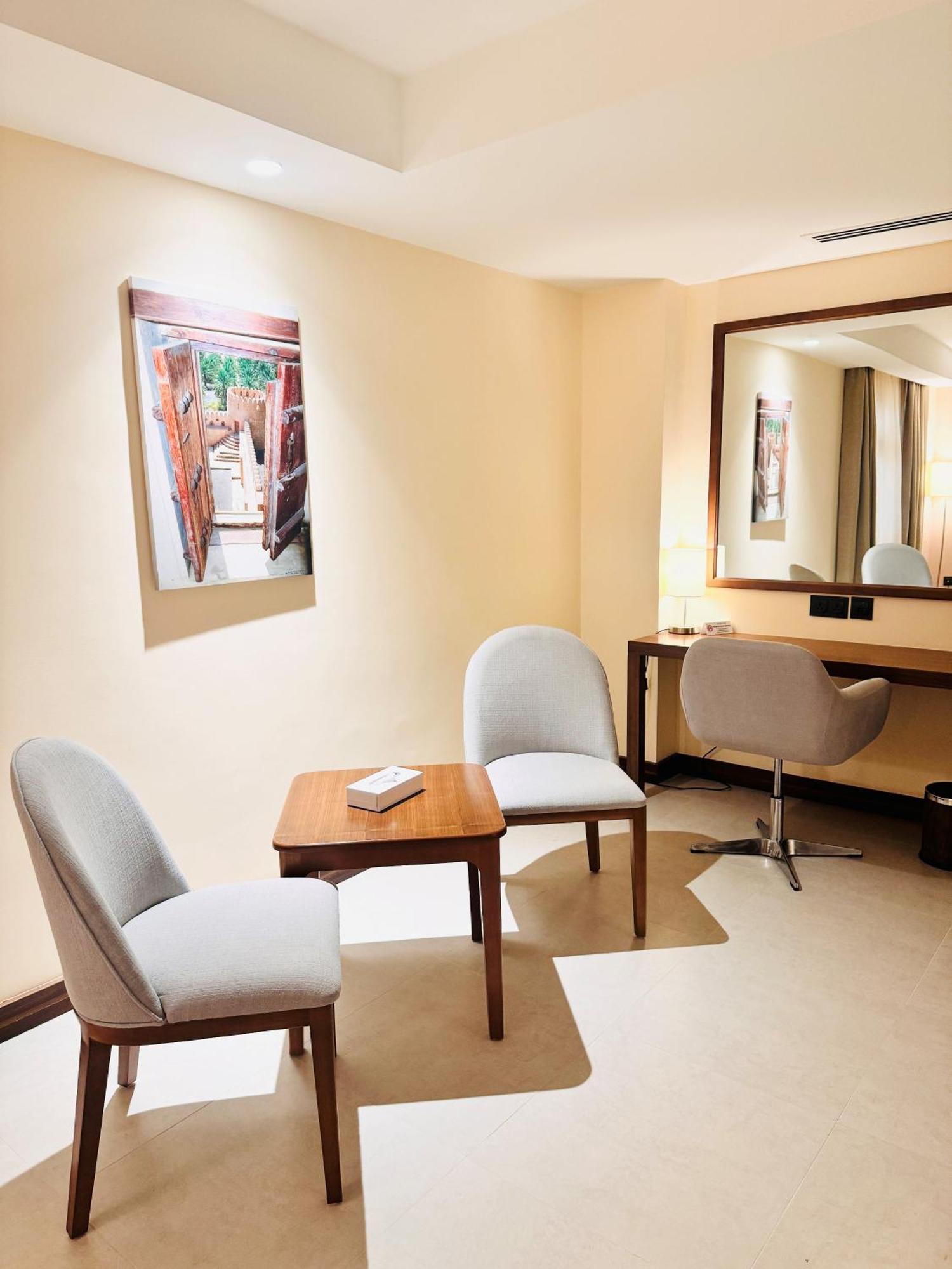 Kyriad Hotel Салала Экстерьер фото