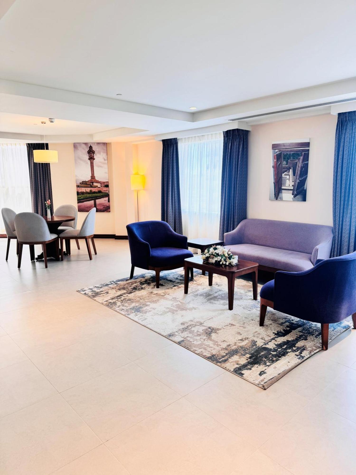 Kyriad Hotel Салала Экстерьер фото