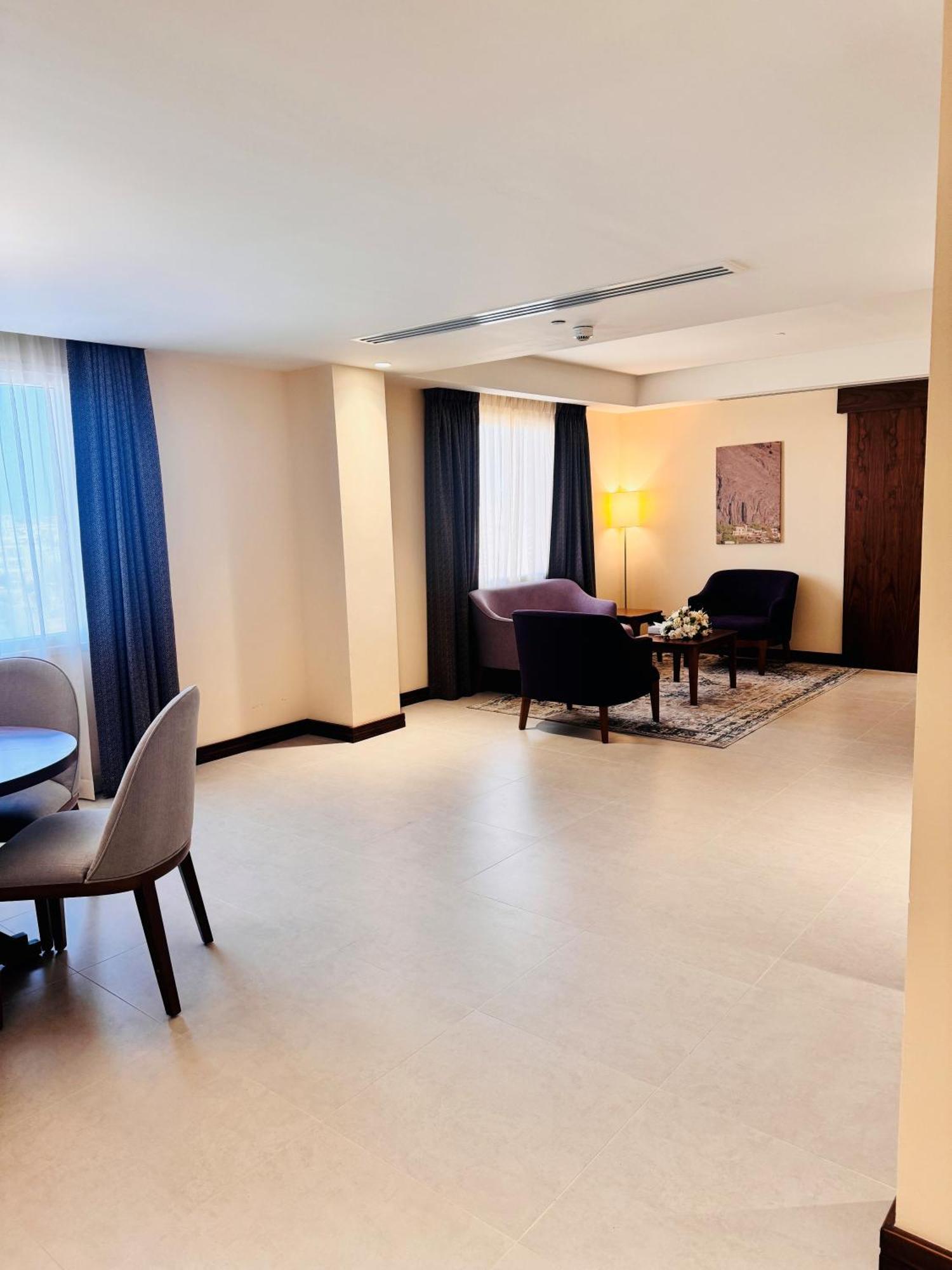 Kyriad Hotel Салала Экстерьер фото